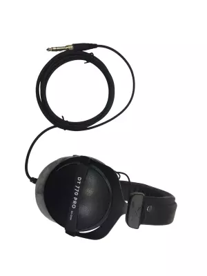 Store Special Product - Beyerdynamic - DT770 PRO-80
